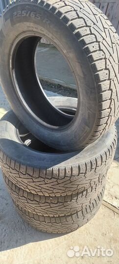 Pirelli Ice Zero 225/65 R17