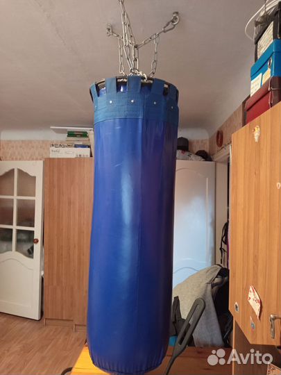 Боксерский мешок бу. 80 кг. Дл. 110см диам. 40см