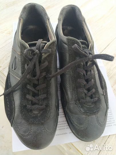 Кроссовки женские 38 размер бу