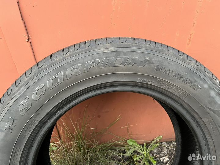 Pirelli Scorpion Verde 215/65 R17 99V