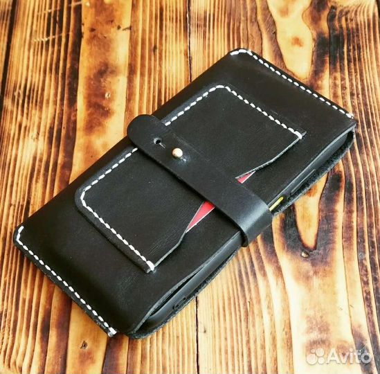 Чехлы на телефон