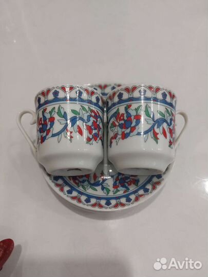 Чашка с блюдцем для кофе