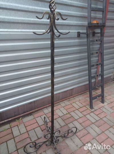 Вешалка напольная