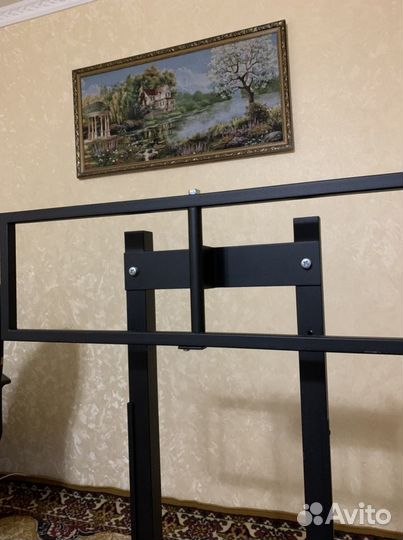 Подставка для телевизора