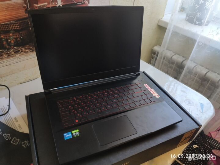 Ноутбук MSI GF63
