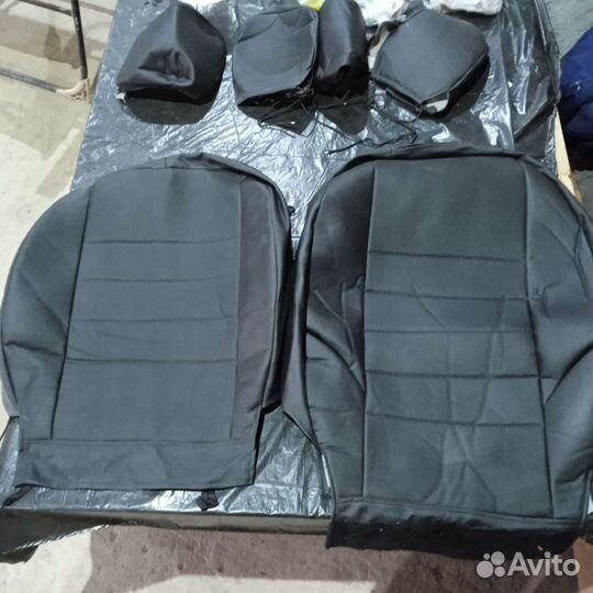 Автомобильные чехлы из экокожи