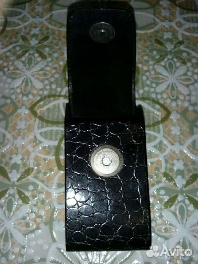 Чехол на магнитной кнопке и креплением на ремень