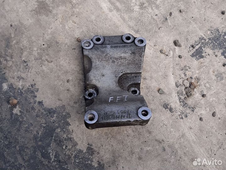 Кронштейн компрессора Ford Focus 1 1.8 tdci