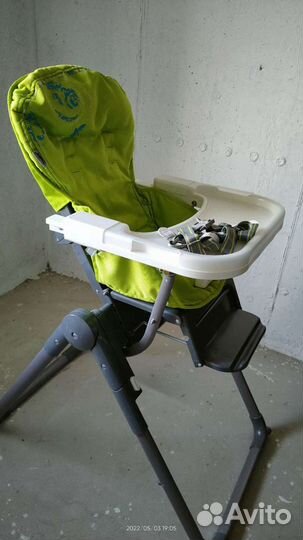 Очень удобный стульчик для кормления трансформер