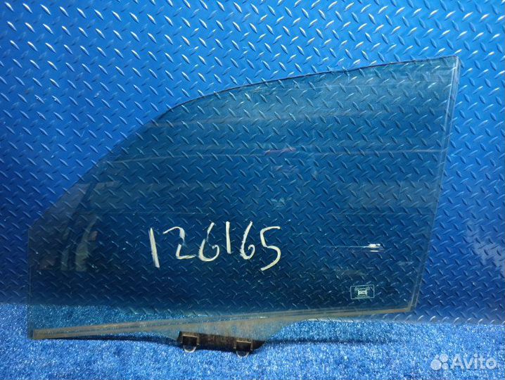 Стекло двери переднее левое Honda Pilot 2