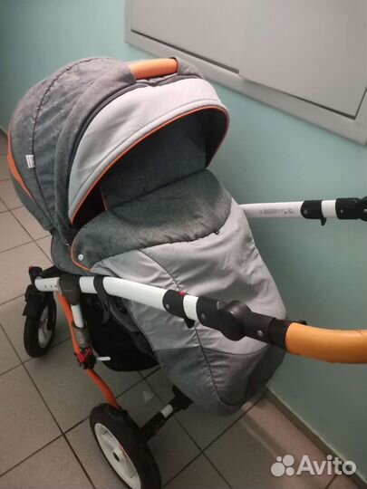 Прогулочная коляска adamex