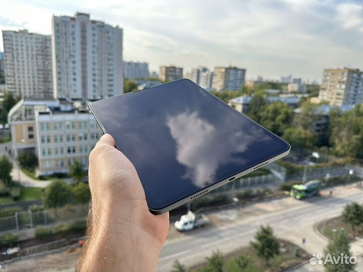 iPad Pro 11 M1 Идеал + Защитное стекло