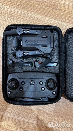 Дрон квадрокоптер с 2 камерами