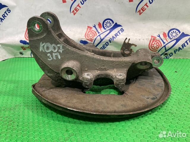 Кулак / цапфа задний правый Volkswagen Touareg NF