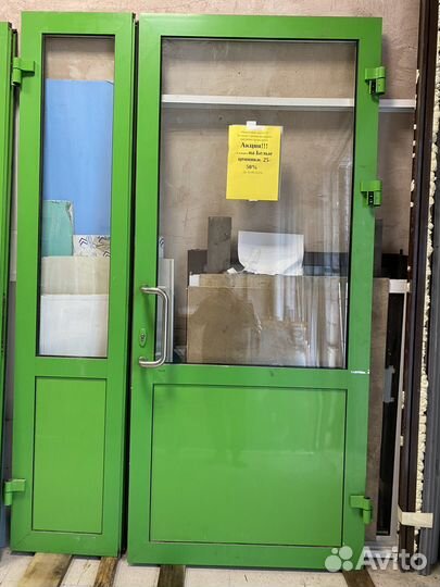 Дверь входная алюминиевая б/у