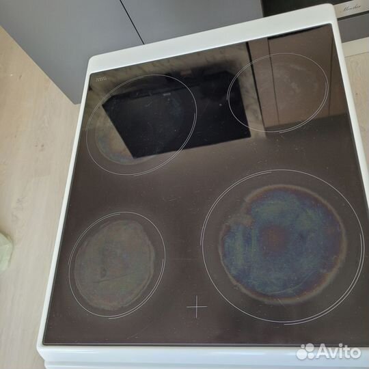 Электрическая плита Indesit