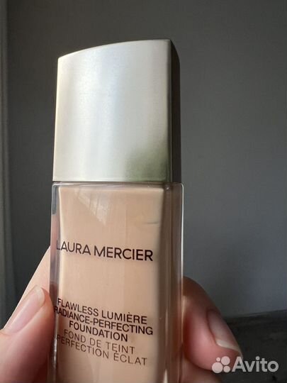 Крем тональный Laura Mercier