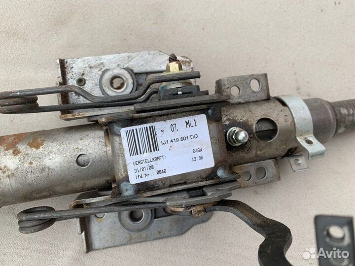 Рулевая колонка Volkswagen Golf 4 AEH 2000