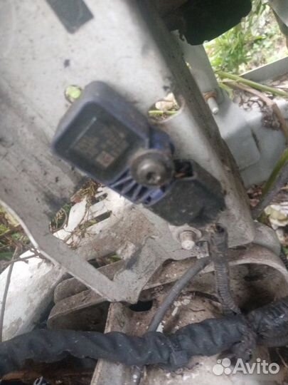 Датчик удара передний Volvo S40 2 1.6 B4164S3 2012