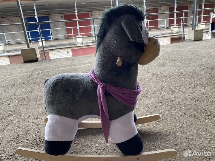 Детская игрушка качалка