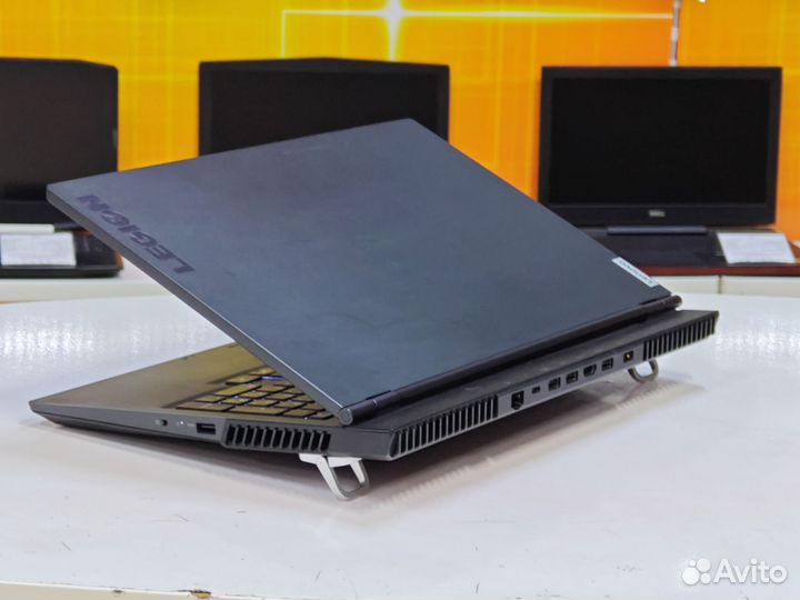 Игровой Lenovo 15.6