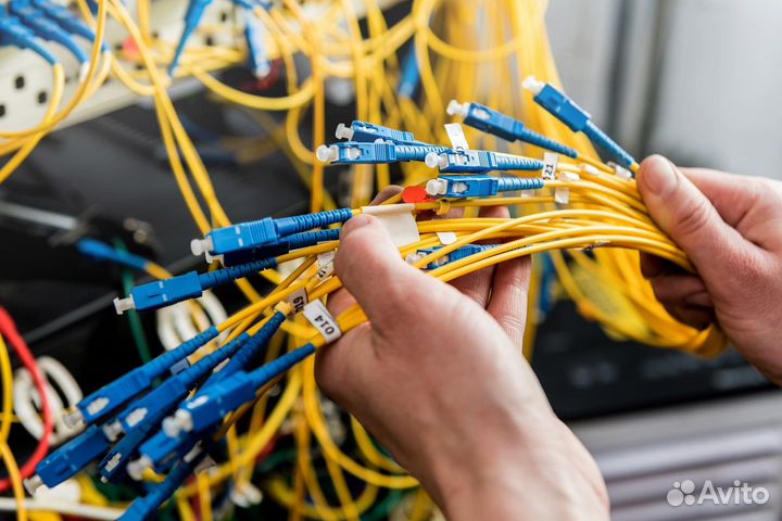 Установщик интернет оборудования на своем авто