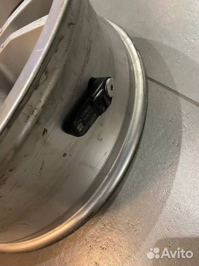 Задний колесный диск Honda GL1800 (голда)