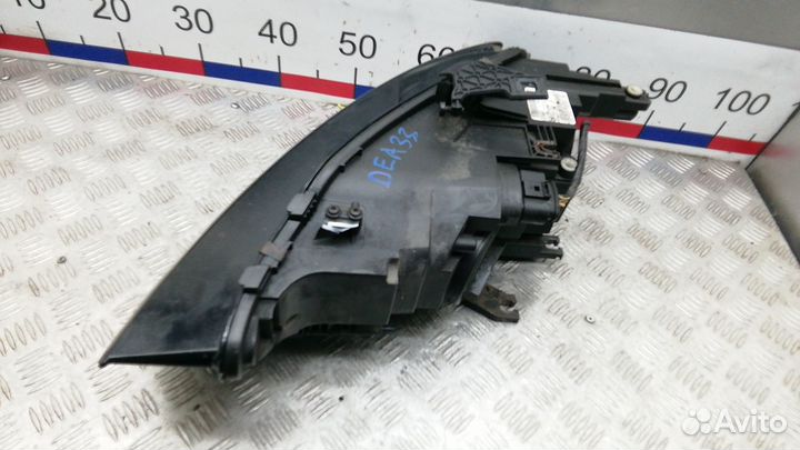 Фара правая Audi A4/RS4/S4