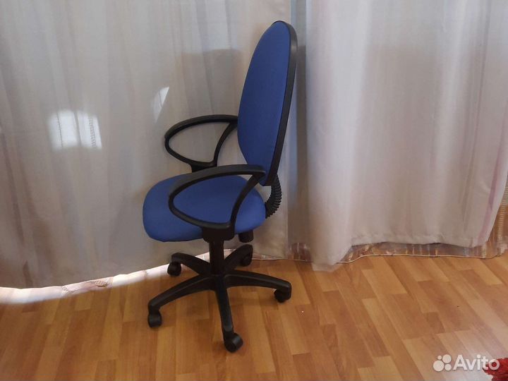 Офисное кресло бу