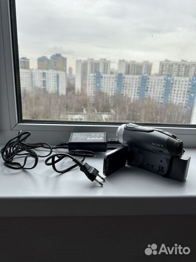 Видеокамера Sony Handycam DCR-DVD403E