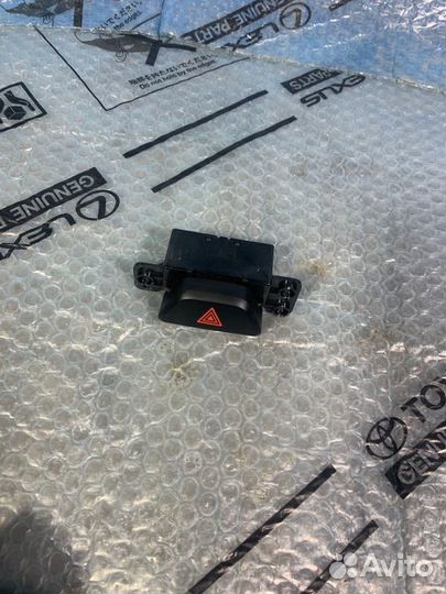 Кнопка аварийной сигнализации Hyundai Creta 1.6