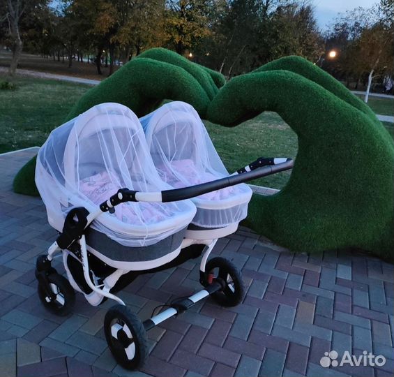 Коляска для двойни или погодок