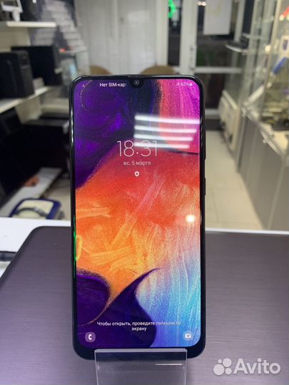 Samsung Galaxy A50, 6/128 ГБ