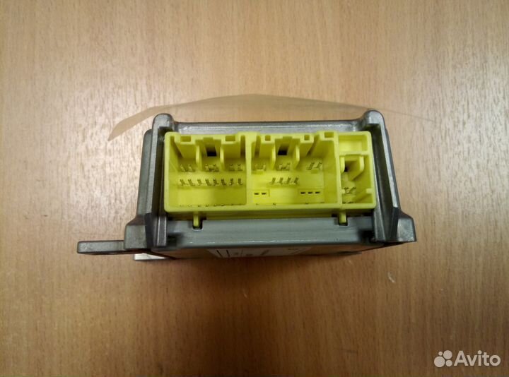 Блок управления AIR BAG Mitsubishi L200 2006