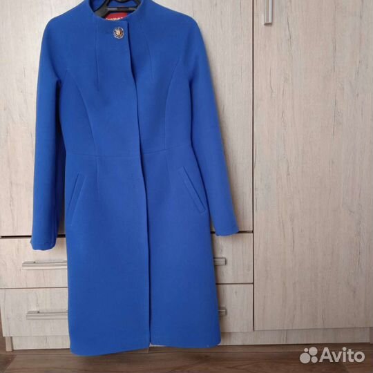 Пальто женское новое 42 размер