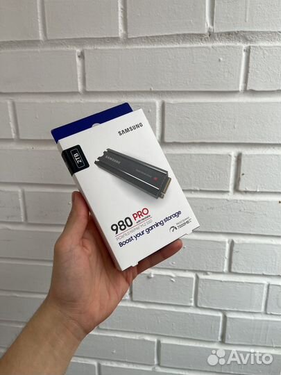 Ssd Samsung 980 PRO 2TB with Heatsink MZ-V8P2T0CW