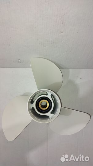 Винт Yamaha 60-140, F70-F130 (3x13x18)