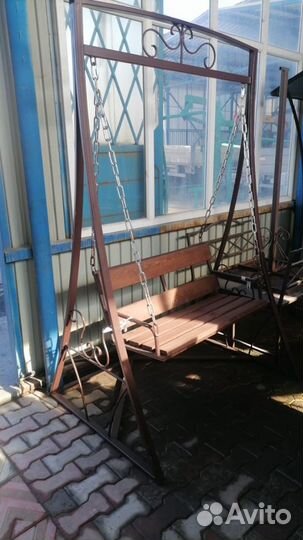 Качели уличные