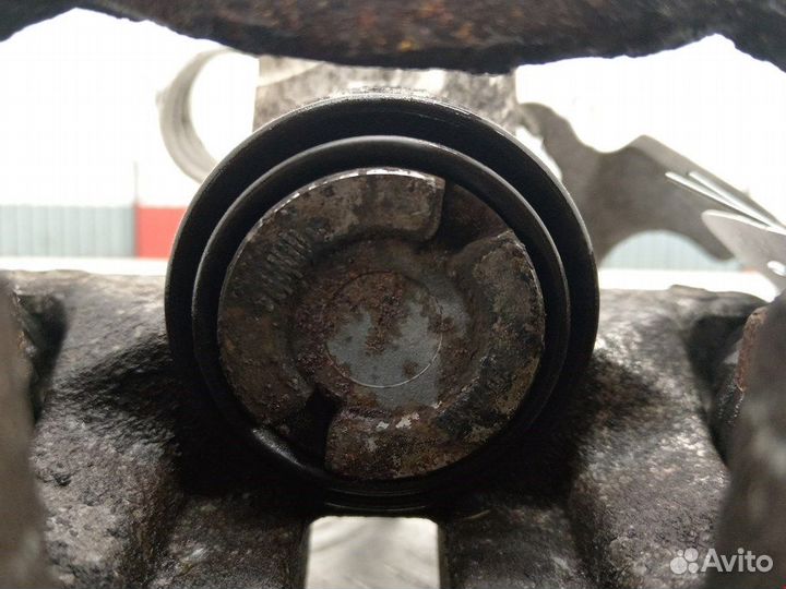 Суппорт задний левый для Volkswagen Passat 5 GP