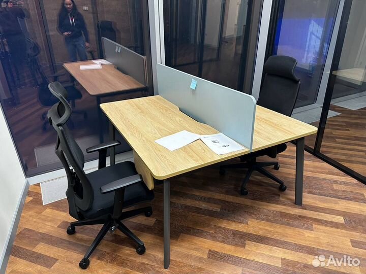 Офисная мебель для сотрудников