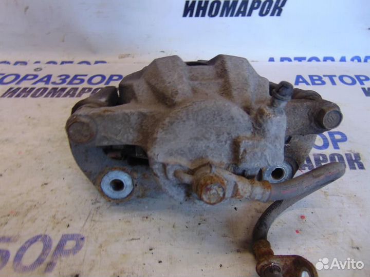 Суппорт передний правый для Toyota Corolla 10 200