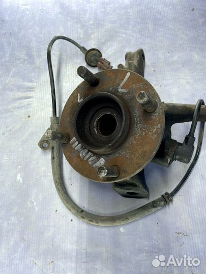 Кулак + ступица + датчик ABS Nissan Wingroad Y11