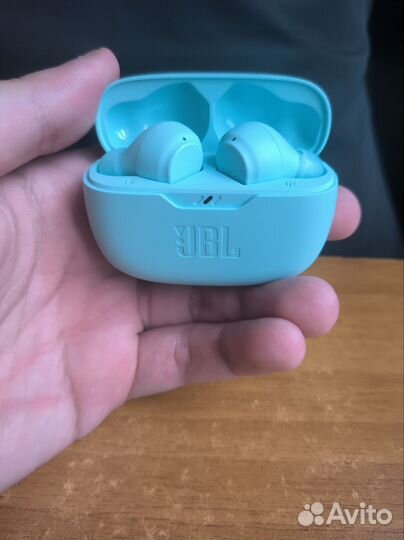 Беспроводные наушники jbl wave beam