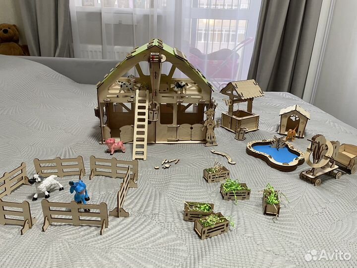 Игрушка ферма деревянная с животными