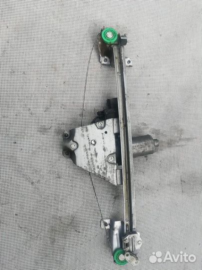 Стеклоподъемник задний правый Opel Omega-B