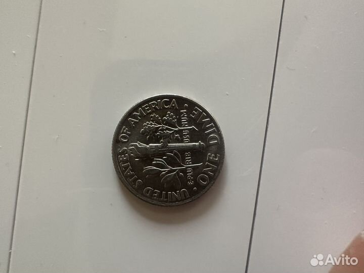 Монета Liberty one dime 2001