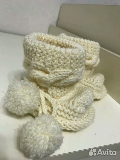 Комплект из шерсти для девочки