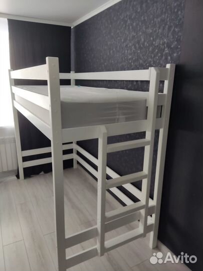 Кровать чердак