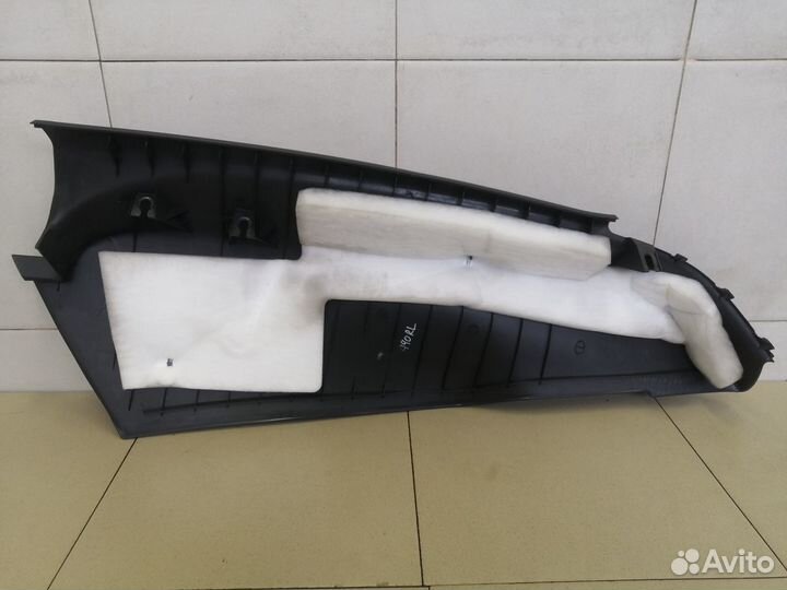 Обшивка стойки Tiguan 2011-2016