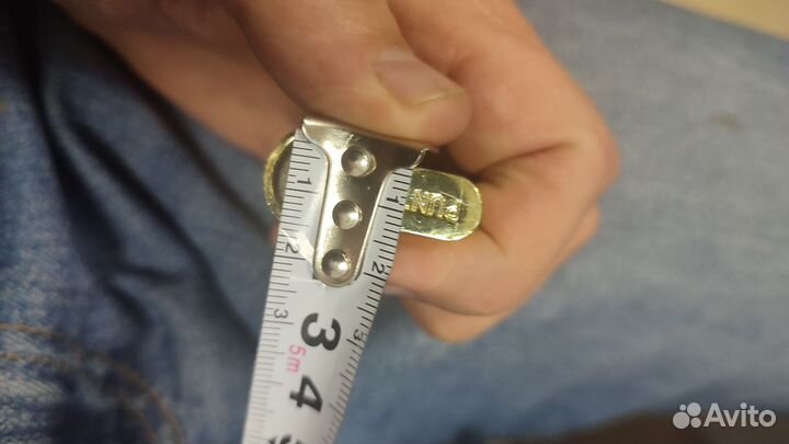 Замок дверной